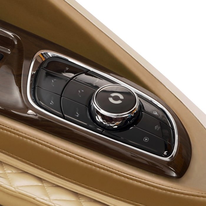 Daiwa Supreme Hybrid Massage Chair SPH-1